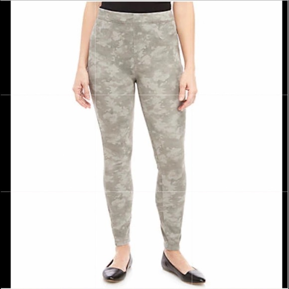 SPANX Jean-ish Ankle Leggings Stone Wash Camo - Picture 2 of 16